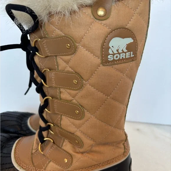 Sorel Ladies Tofino II Faux Fur Lined Waterproof Tan Boot - size 9 - Picture 2 of 8
